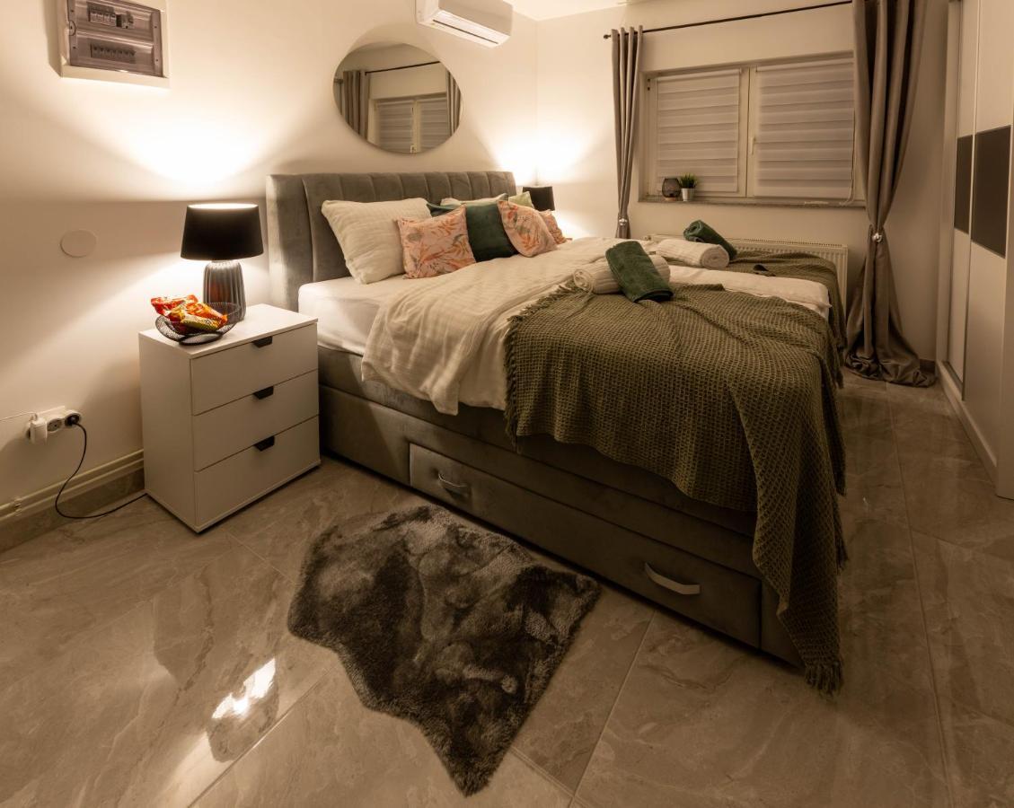 Apartmani Sun & Moon Bjelovar Buitenkant foto