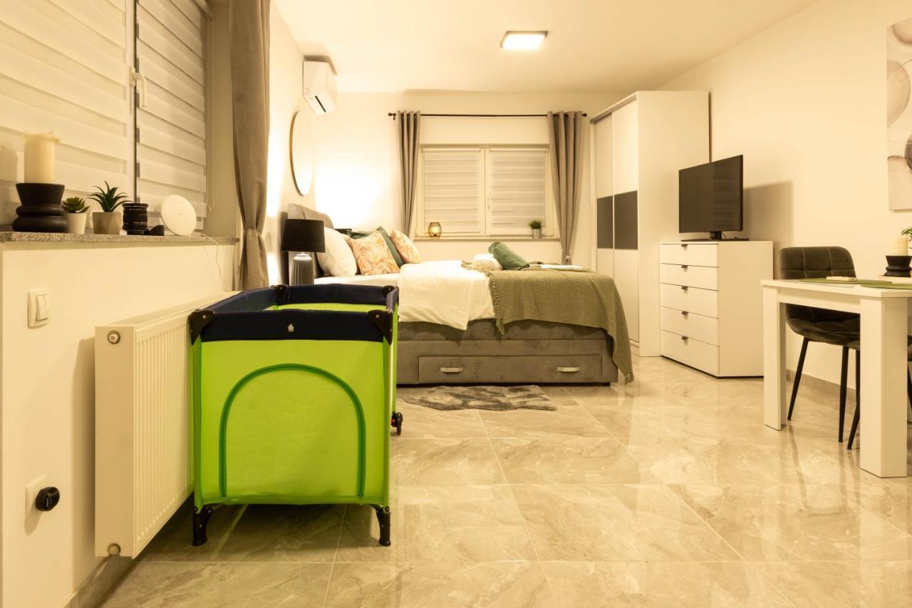 Apartmani Sun & Moon Bjelovar Buitenkant foto