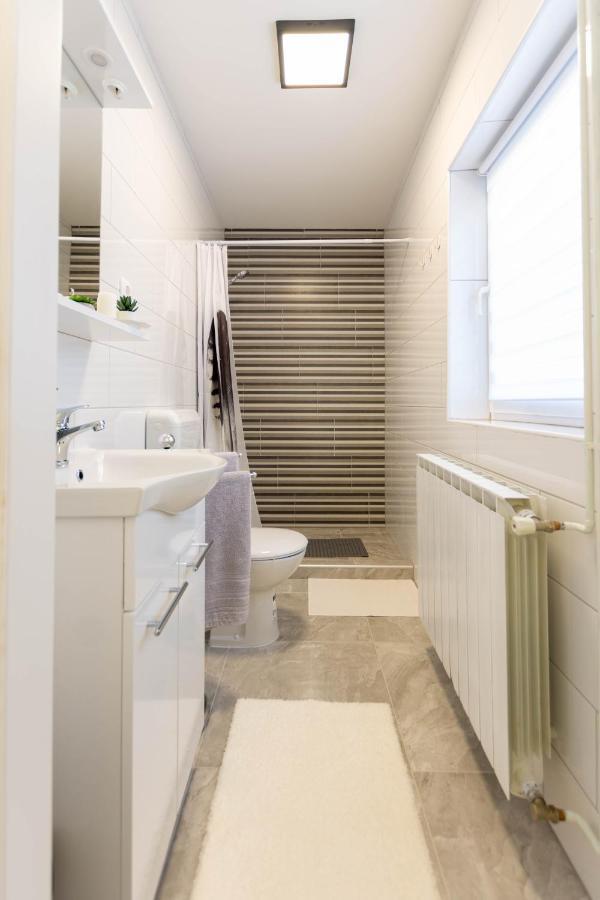 Apartmani Sun & Moon Bjelovar Buitenkant foto