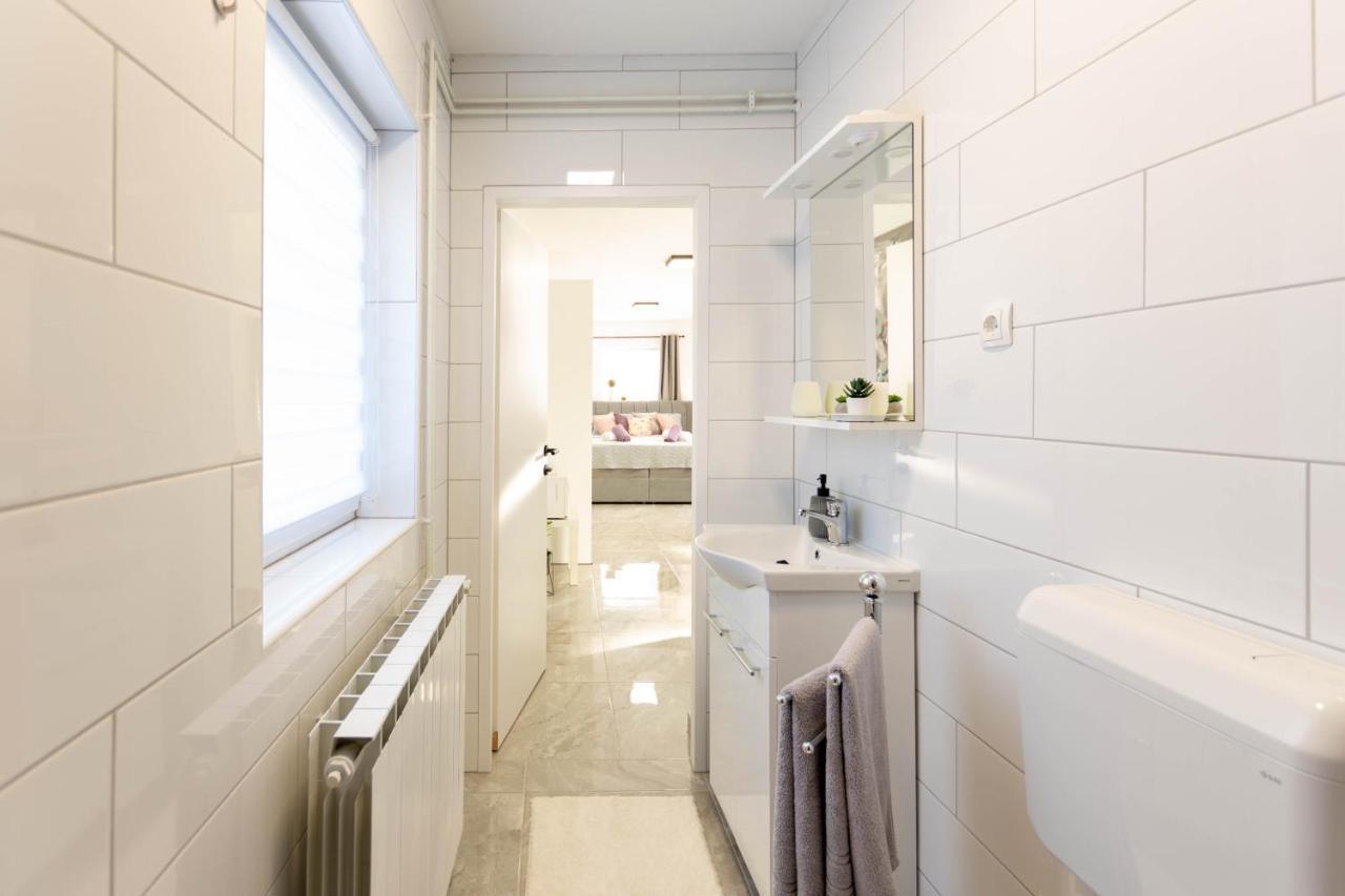 Apartmani Sun & Moon Bjelovar Buitenkant foto