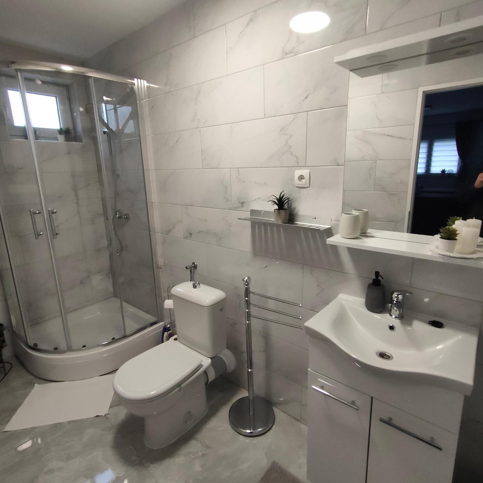 Apartmani Sun & Moon Bjelovar Buitenkant foto